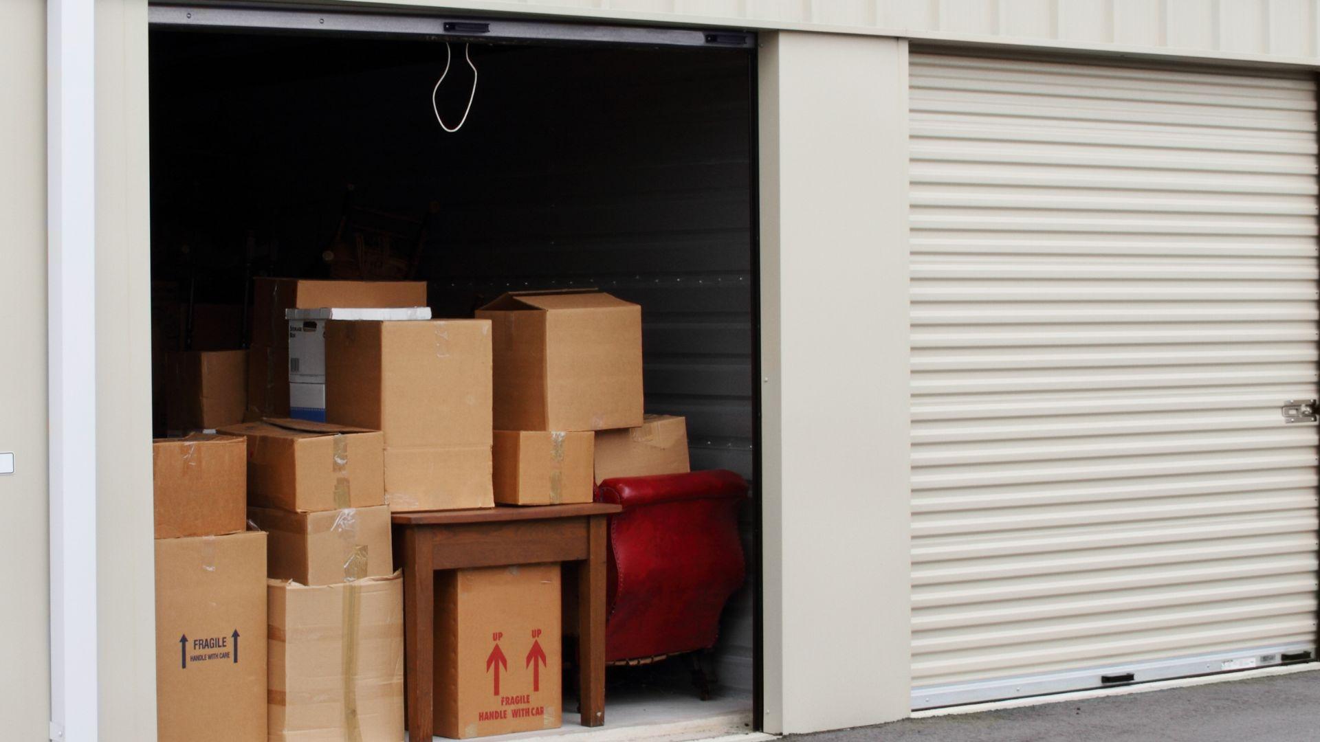 Cajas en un guardamuebles