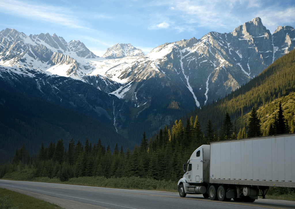 Camión transportando una mudanza de un país a otro